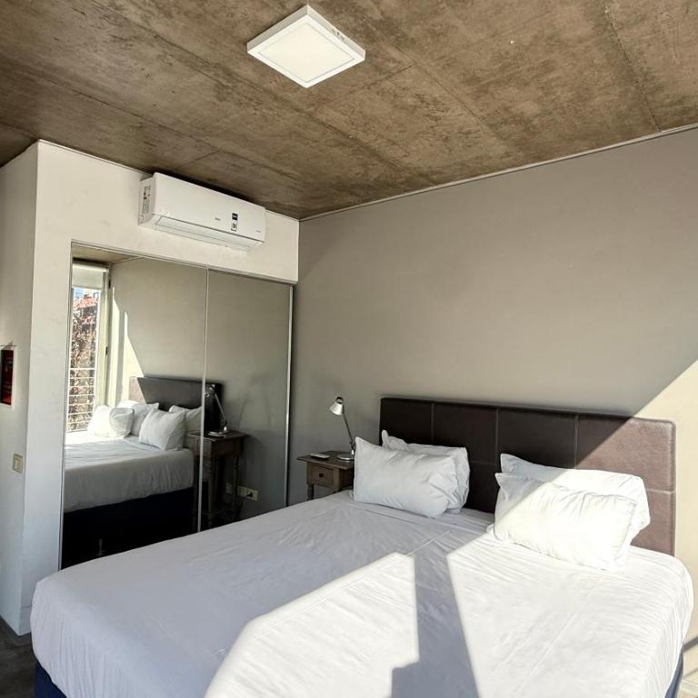 One-Bedroom Apartment with Balcony - Apartamento Deluxe - 6