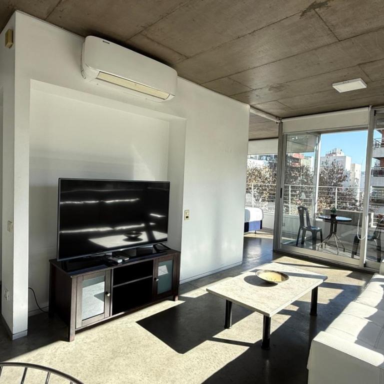 One-Bedroom Apartment with Balcony - Apartamento Deluxe - 9