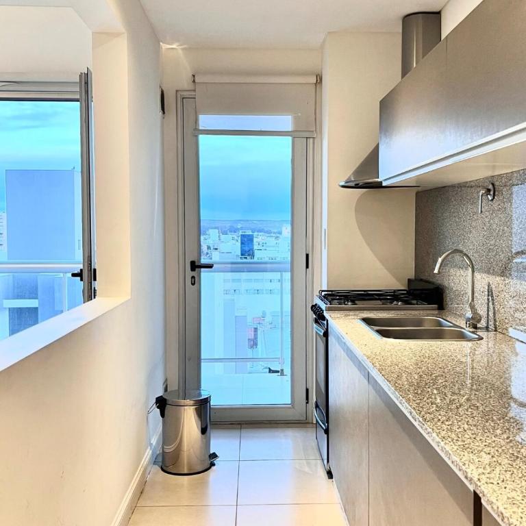 Gran piso Cénctrico 2 dormitorios - Two-Bedroom Apartment - 21