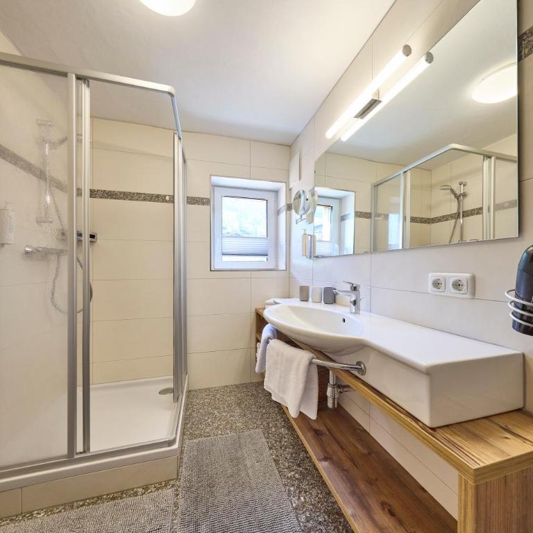 Boutique Apartment BERGLIEBE inklusive Joker Card Sommer - Deluxe Apartment mit 2 Schlafzimmern - 9