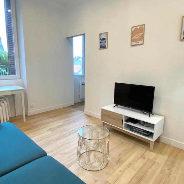 Charmant T2 à 5 min de la Gare - Jardin des plantes - One-Bedroom Apartment - 11