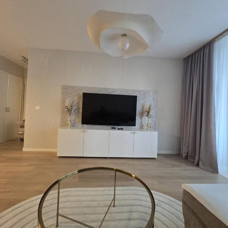 Waterfront Elegance - Apartman sa 1 Spavaćom Sobom - 1