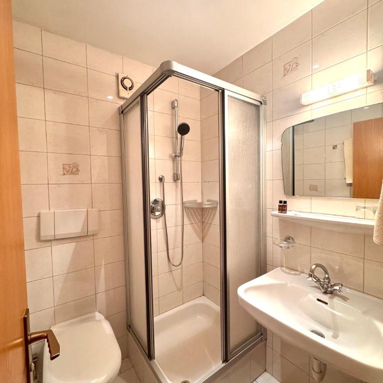 Hotel Goldenes Kreuz - since 1605 - Camera Matrimoniale Budget - 2