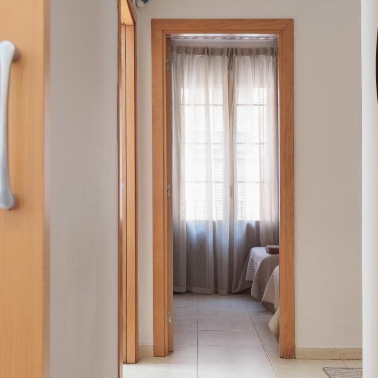 Gothic Quarter, beautiful views of the Roman wall! - Apartment - 8