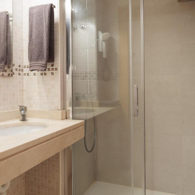 Gothic Quarter, beautiful views of the Roman wall! - Apartment - 14