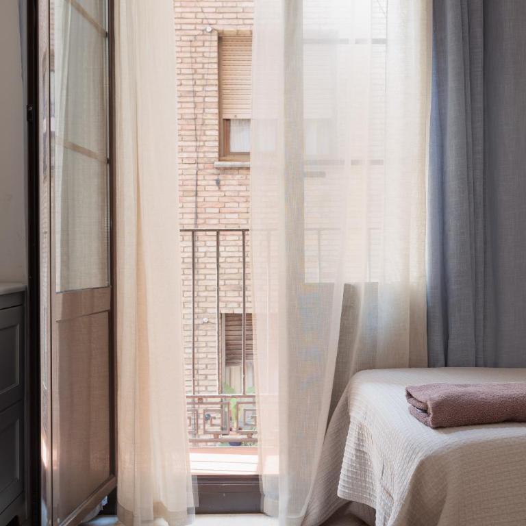 Gothic Quarter, beautiful views of the Roman wall! - Apartment - 25
