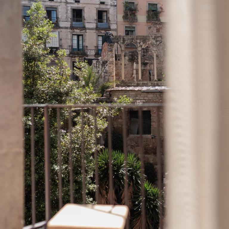 Gothic Quarter, beautiful views of the Roman wall! - Apartment - 20