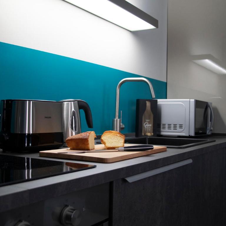 The Best Rent - Termini Apartments - Three-Bedroom Apartment - Via Filippo Turati, 34 - 1