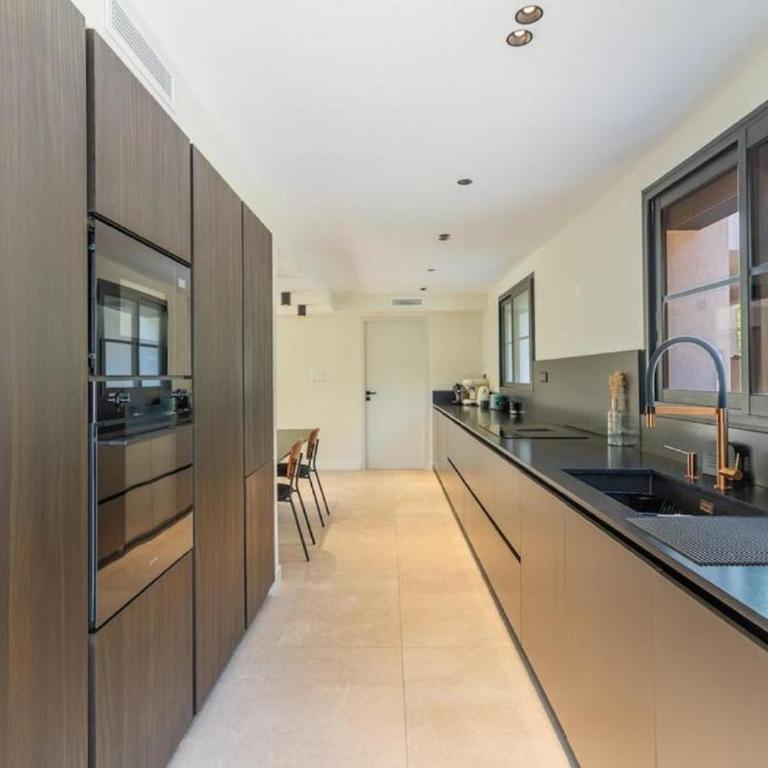 Exclusive Stunning Views Pool - Villa - 23