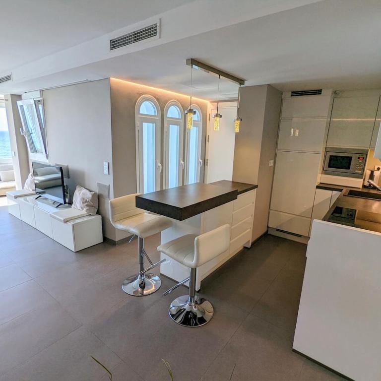 Romantische Auszeit Penthouse mit Meerblick - Appartamento con Vista Piscina - 16