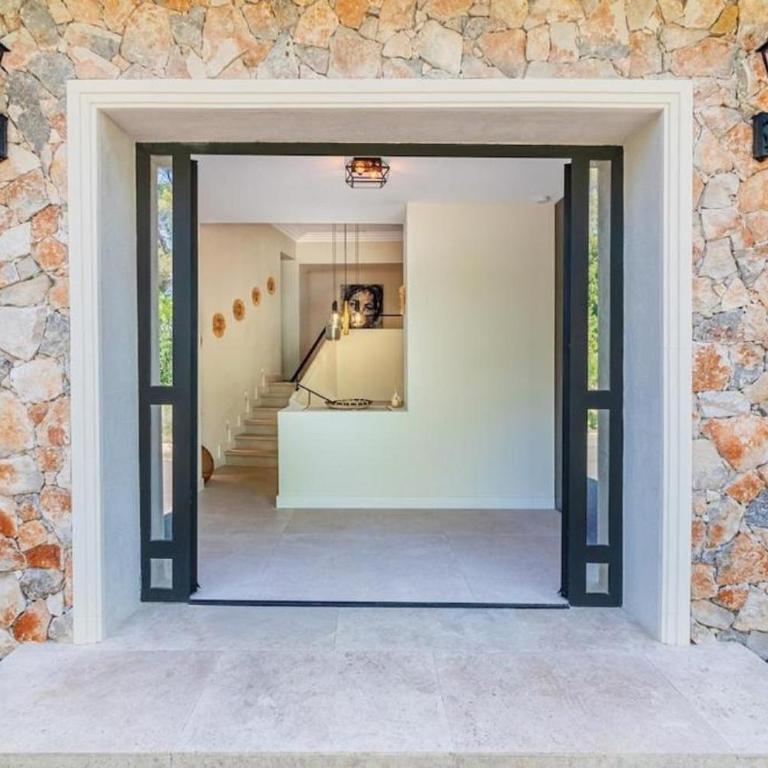 Exclusive Stunning Views Pool - Villa - 43