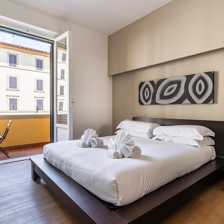 Urban Hideaway Florence - Two-Bedroom Apartment - 16