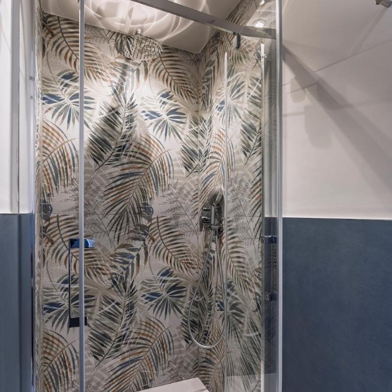 Urban Hideaway Florence - Two-Bedroom Apartment - 24
