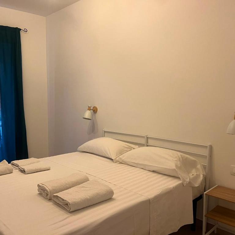 IconicArt - Tourist Accommodation - Camera Matrimoniale con Balcone - 3