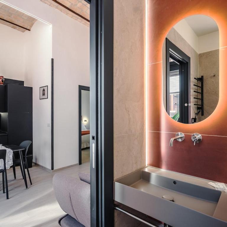 Retreat with Terrace, 25-minute walk from the Trevi Fountain - Apartment mit 2 Schlafzimmern - 17