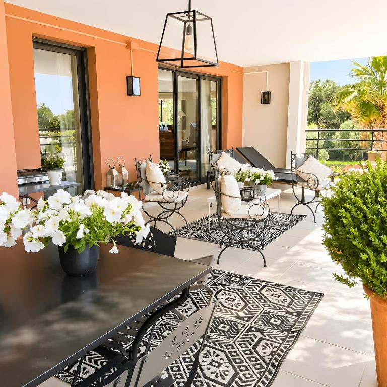 Appartement Saint Raphael de luxe - Appartement avec Terrasse - 1