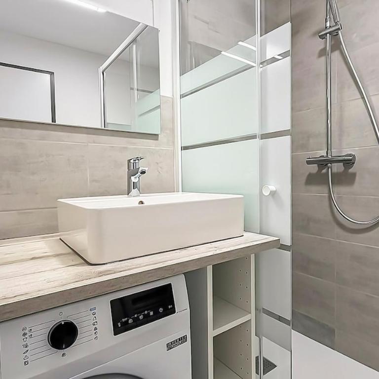 Pool, beach, terrace & sports - Appartement 3 Chambres - 13