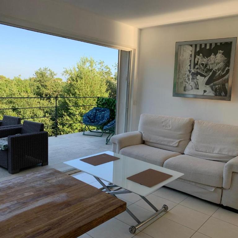 Appartement avec vue - Cadre verdoyant et parking privé - Appartement 1 Chambre - 5