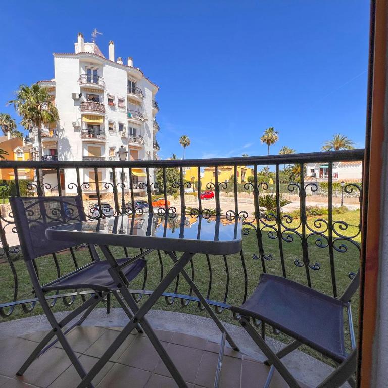 Estudio con piscina cerca de la playa en Denia - Apartment mit 1 Schlafzimmer - 85