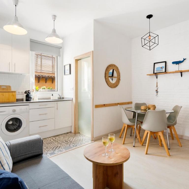 Barceloneta 2BR Balcony Near the Beach - Apartment - 1