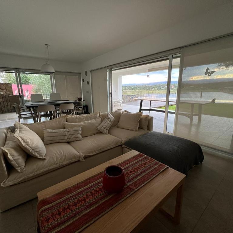 Casa en Dique los Molinos - SOLO USO FAMILIAR - ESTADIA MÍNIMA 3 NOCHES - Casa de 5 dormitorios - 13