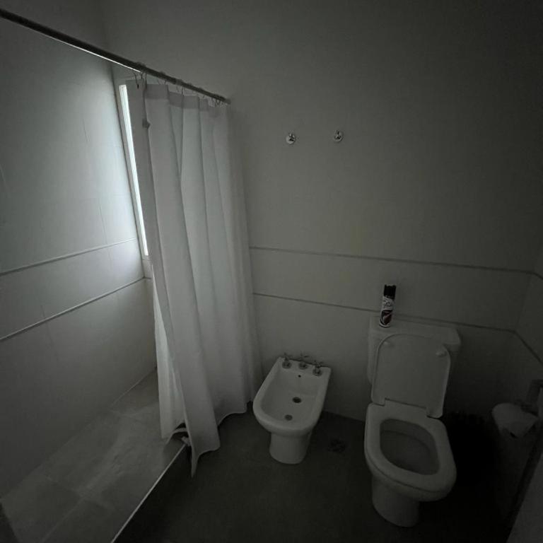 Casa en Dique los Molinos - SOLO USO FAMILIAR - ESTADIA MÍNIMA 3 NOCHES - Casa de 5 dormitorios - 18