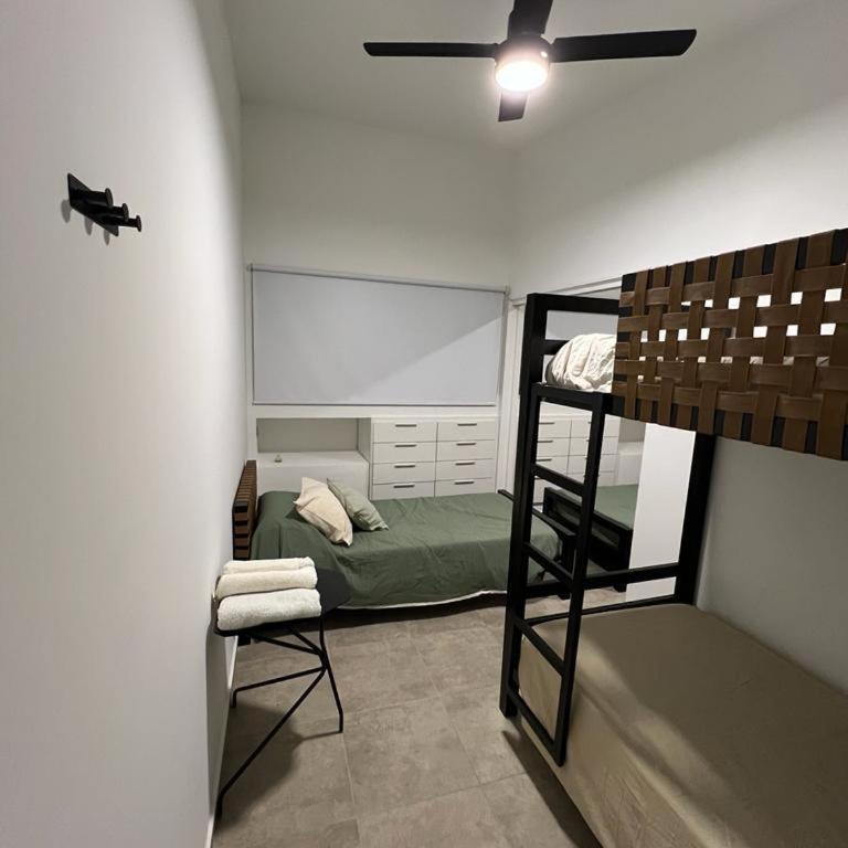 Casa en Dique los Molinos - SOLO USO FAMILIAR - ESTADIA MÍNIMA 3 NOCHES - Casa de 5 dormitorios - 20
