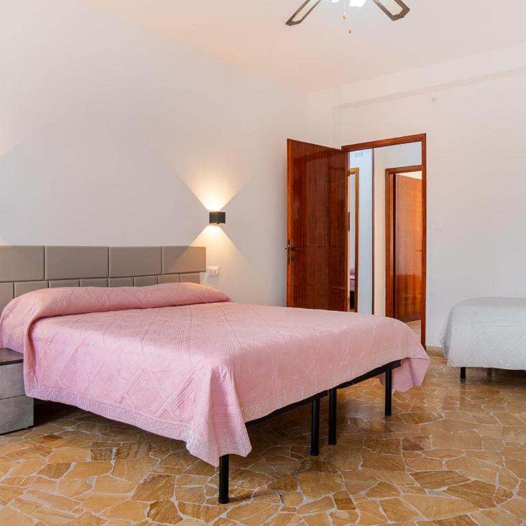 Casa Venezia Stazione - Chambre Triple Basique avec Salle de Bains Commune - 12