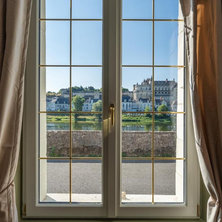 Dormez face au Château Royal, Spa, Ile d'Or - Maison 3 Chambres - 35