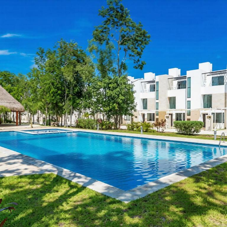 Stylish & bright contemporary 3BD I Pool! - Maison 3 Chambres - 1