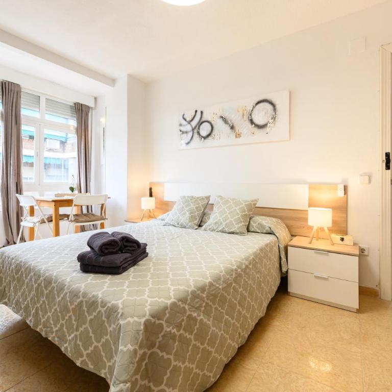 PAL202B - Piso de 4 dormitorios en Villaverde - Alquiler temporal - Apartment - 1