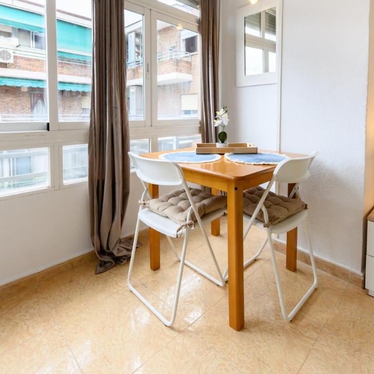 PAL202B - Piso de 4 dormitorios en Villaverde - Alquiler temporal - Apartment - 47