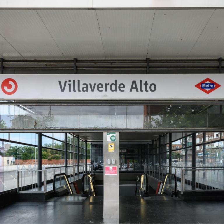 PAL202B - Piso de 4 dormitorios en Villaverde - Alquiler temporal - Apartment - 52
