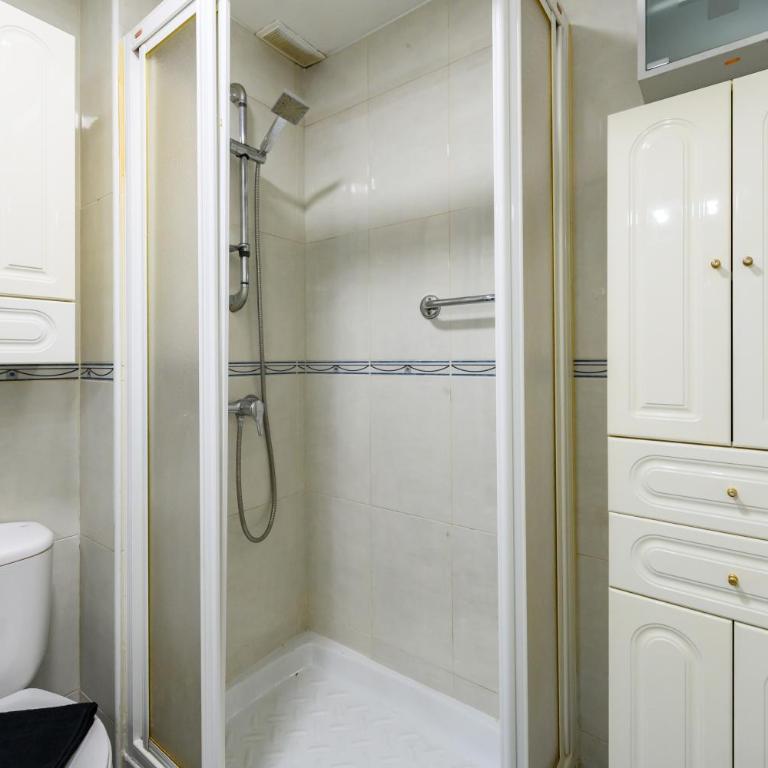 PAL202B - Piso de 4 dormitorios en Villaverde - Alquiler temporal - Apartment - 32
