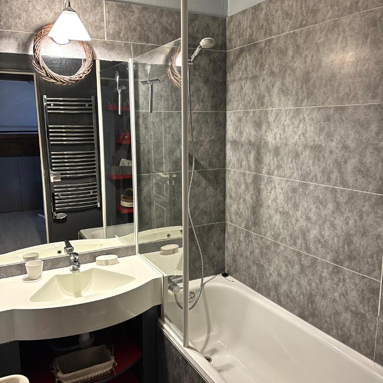 Duplex 6-8 personnes au pied des pistes - Elan 613 - Appartement 2 Chambres - 10
