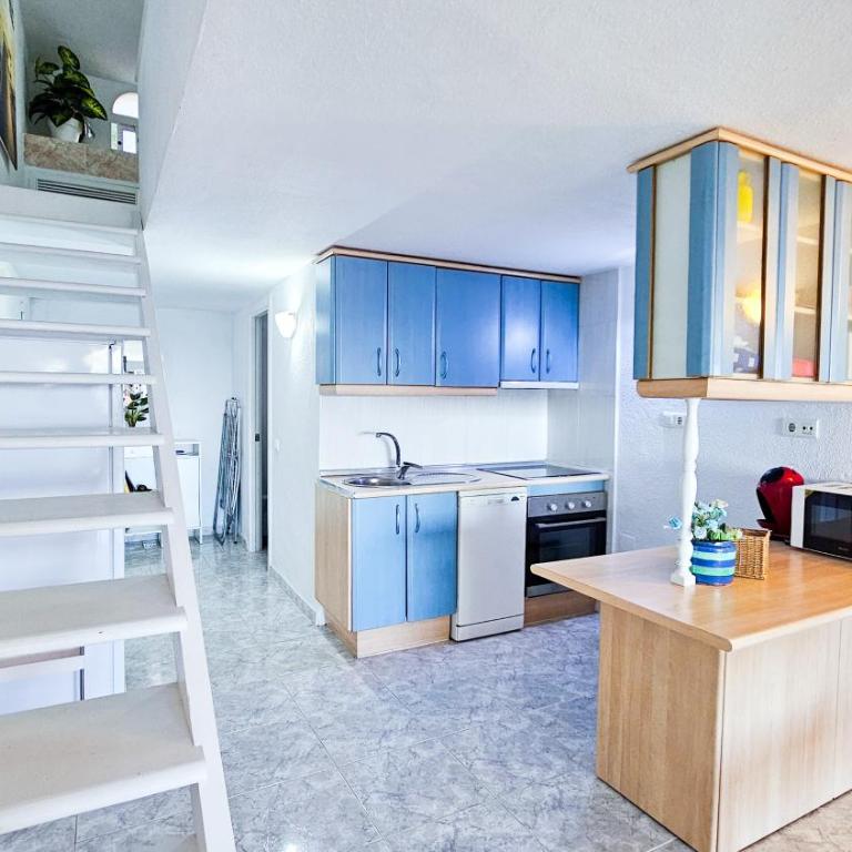 Dúplex con Vistas al Mar, cerca de la playa y puerto - Apartamento de 1 dormitorio - 12