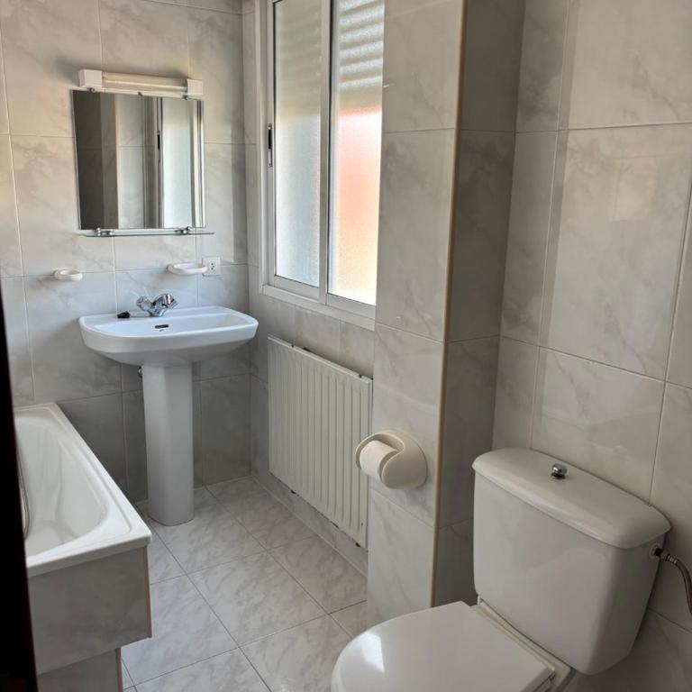 Pensión Las Arenas - Habitación Individual con baño privado - 3