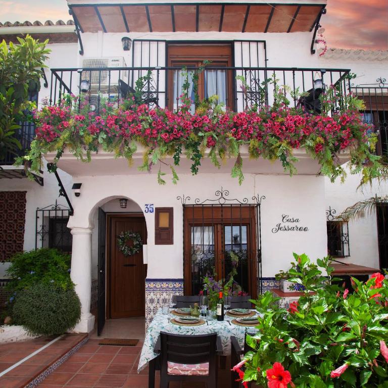 Casa Jessaroo - Two-Bedroom House - 1