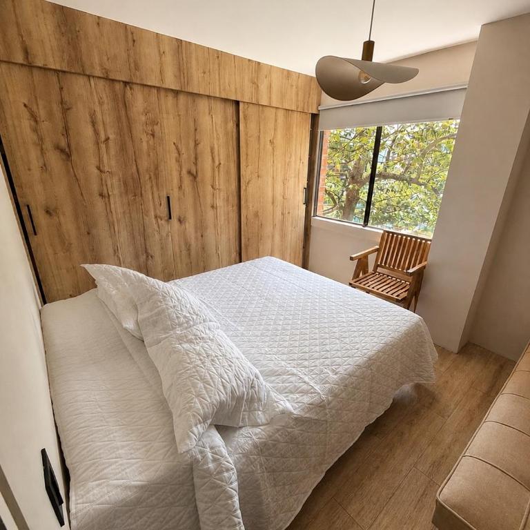 Hidden Gem of Poblado! Location & Tranquillity Top - Three-Bedroom Apartment - 66