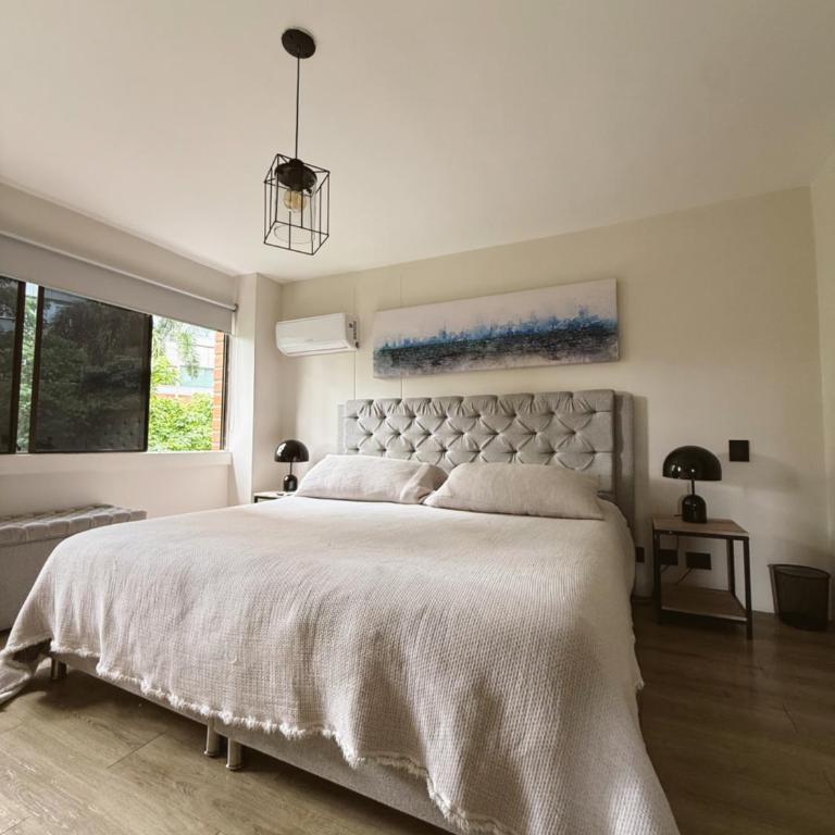Hidden Gem of Poblado! Location & Tranquillity Top - Three-Bedroom Apartment - 69