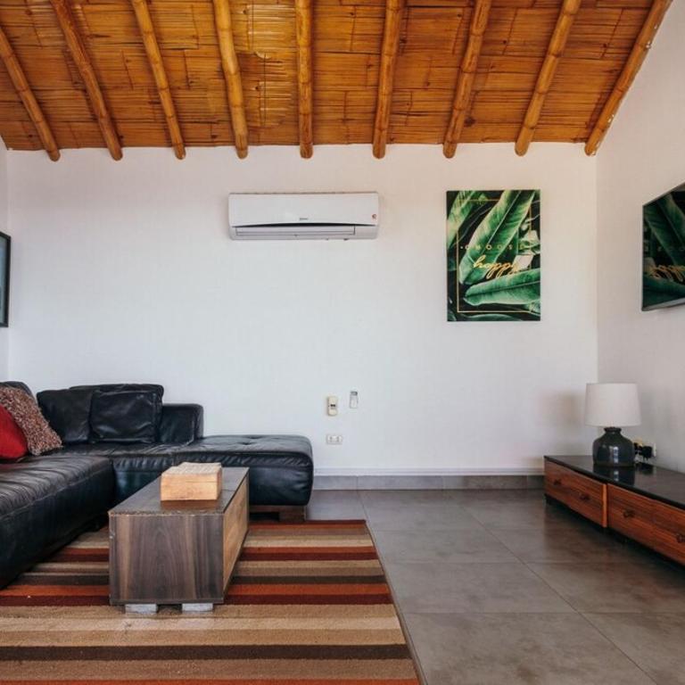 Spondylus Beach House I - Five-Bedroom House - 36