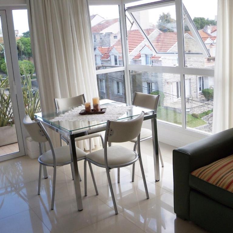 MAR DEL PLATA PLAYA VARESE con COCHERA - Apartamento de 1 dormitorio - 1