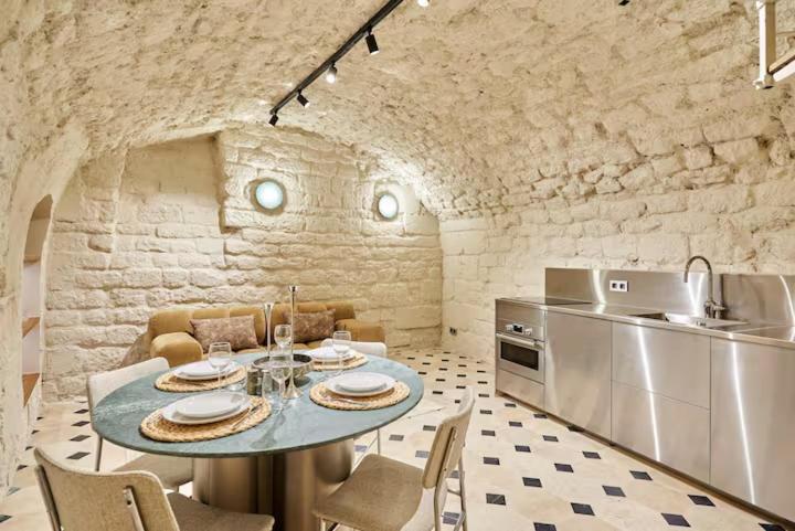 Beautiful new triplex on Place des Vosges - Villa - 11