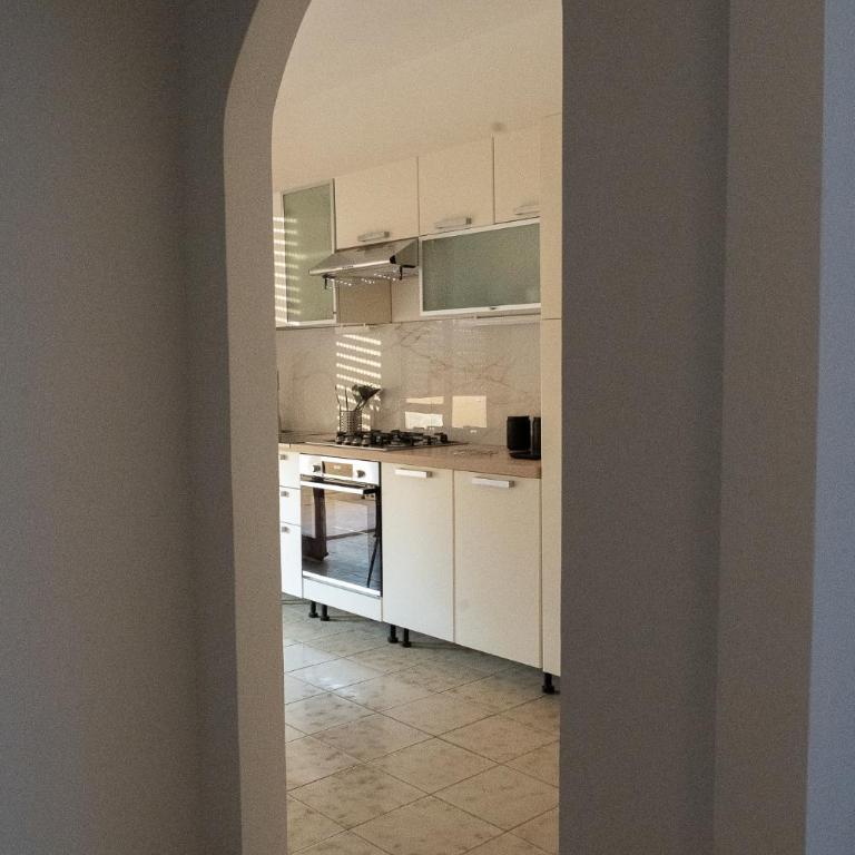 Casa Galana - Appartamento con 2 Camere da Letto e Balcone - 16