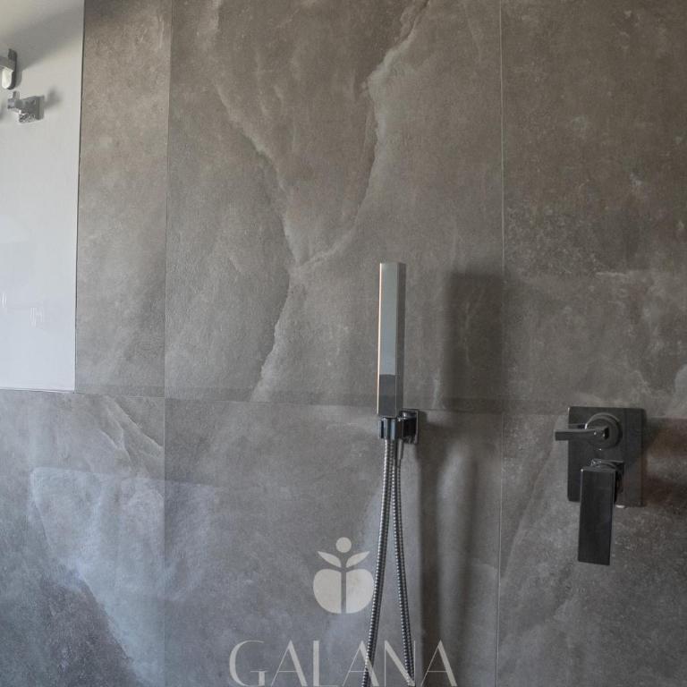 Casa Galana - Appartamento con 2 Camere da Letto e Balcone - 39