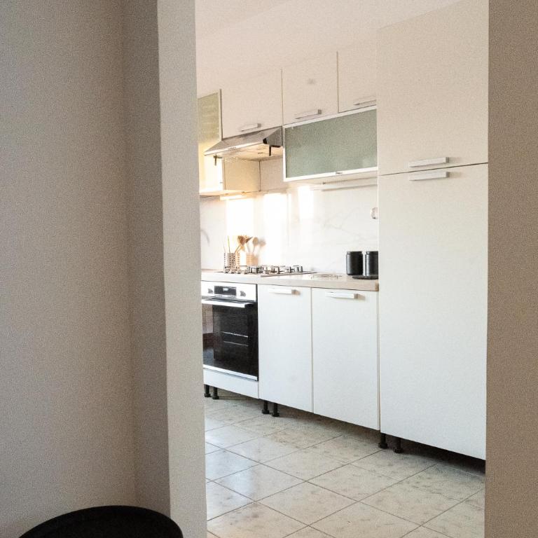 Casa Galana - Appartamento con 2 Camere da Letto e Balcone - 45
