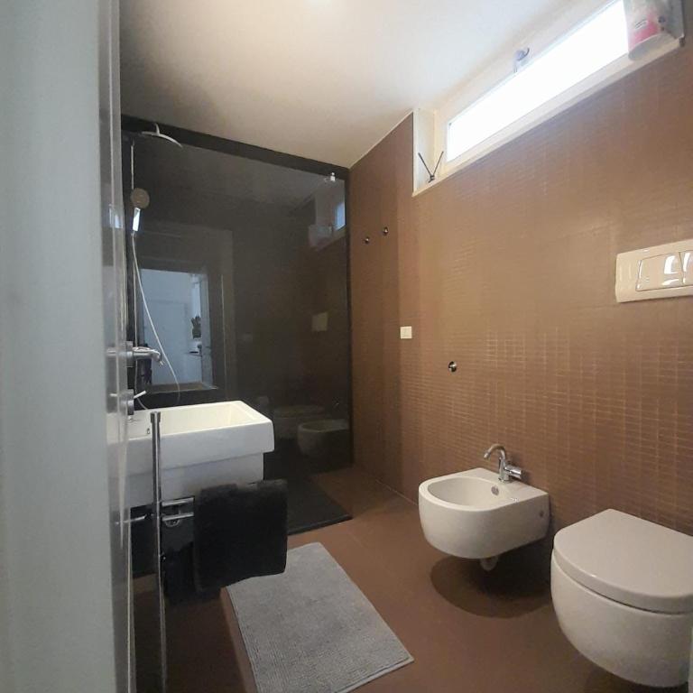 Di Prima Home No 1 - One-Bedroom Apartment - 17