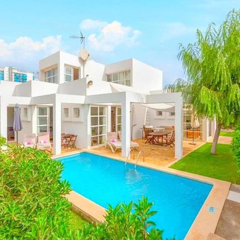 Familienfreundliches charmantes Ferienhaus mit Grill, Terrasse und Garten - Maison 4 Chambres - 1