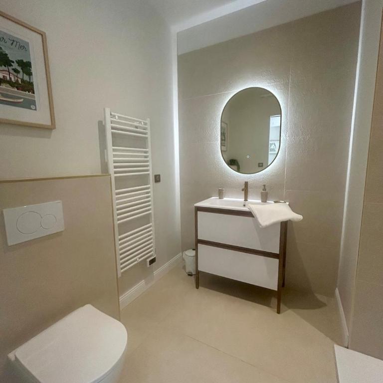 Magnifique appartement 2 personnes 5minpiedplage terrasse parking clim - Apartment mit 1 Schlafzimmer - 9
