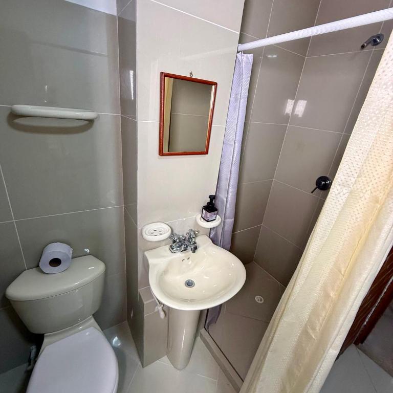 Living Montes - Habitación Triple Estándar - 9